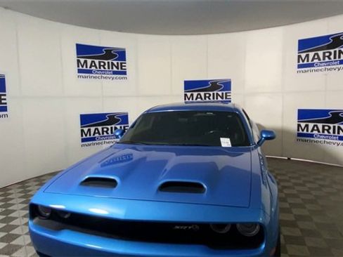 Used 2019 Dodge Challenger SRT Hellcat Redeye image 5