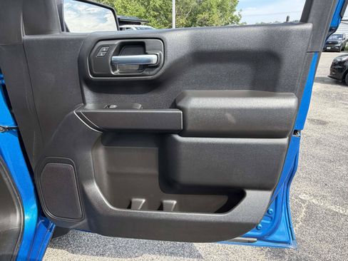 Used 2022 Chevrolet Silverado 1500 Custom AWD/4WD image 30