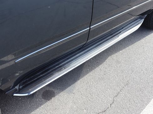 Used 2019 Chevrolet Tahoe Premier image 12