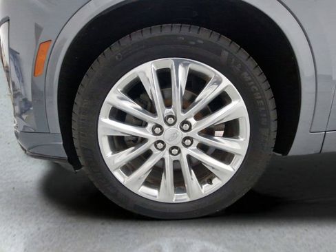 Used 2020 Cadillac XT6 Premium Luxury image 34