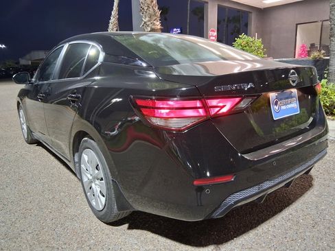 Used 2023 Nissan Sentra S image 4
