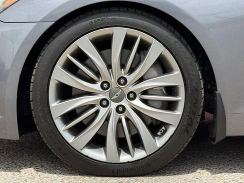 Used 2015 Hyundai Genesis 5.0 RWD image 27