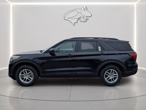 New 2026 Ford Explorer Active AWD/4WD image 2