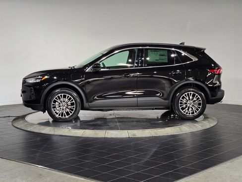 New 2026 Ford Escape SE FWD image 6