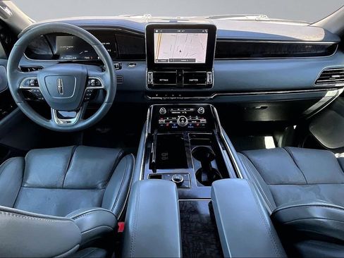 Used 2019 Lincoln Navigator L Reserve AWD/4WD image 9