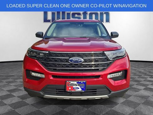 Used 2022 Ford Explorer XLT w/ Equipment Group 202A AWD/4WD image 2