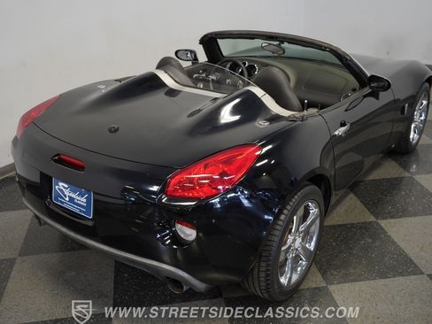 Used 2007 Pontiac Solstice GXP w/ Premium Package RWD image 29