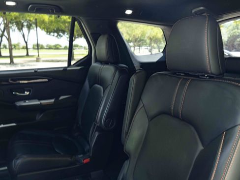 Used 2024 Honda Pilot TrailSport image 19