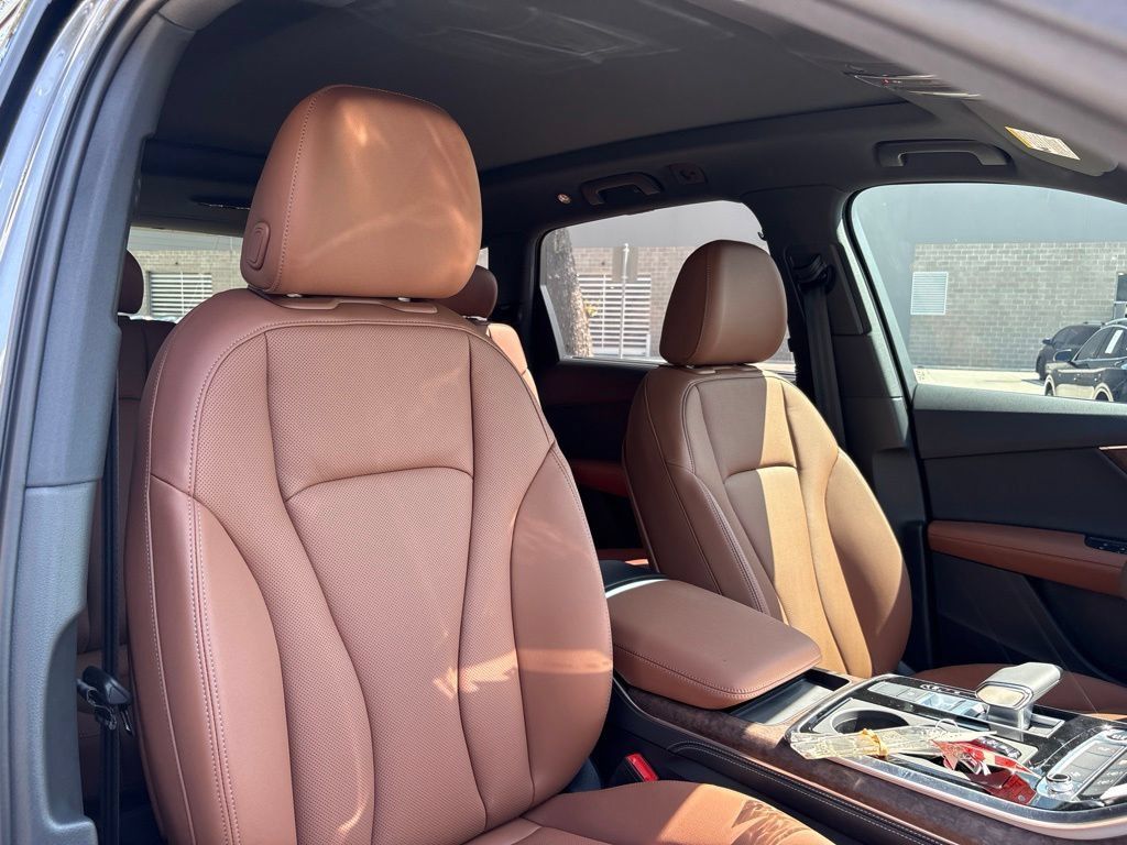 New 2026 Audi Q7 2.0T Premium Plus AWD/4WD image 16