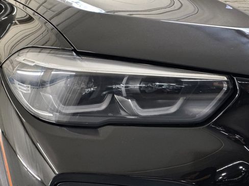 Used 2022 BMW X5 sDrive40i w/ Parking Assistance Package image 10