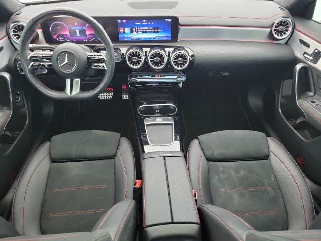 Used 2024 Mercedes-Benz CLA 250 4MATIC image 15