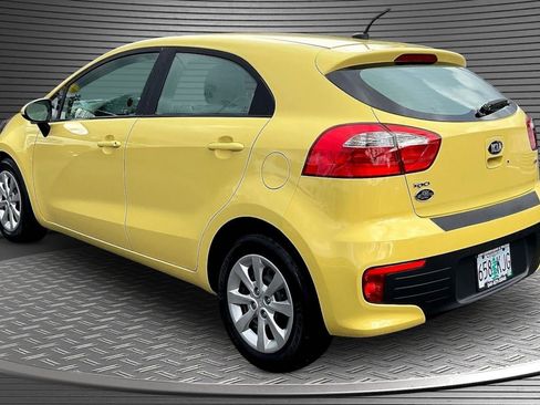 Used 2016 Kia Rio LX image 4