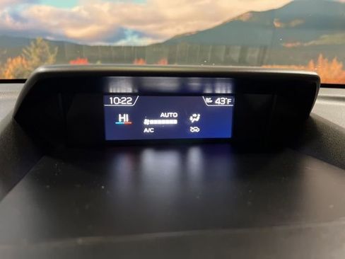 Used 2023 Subaru Crosstrek 2.5i Limited image 35