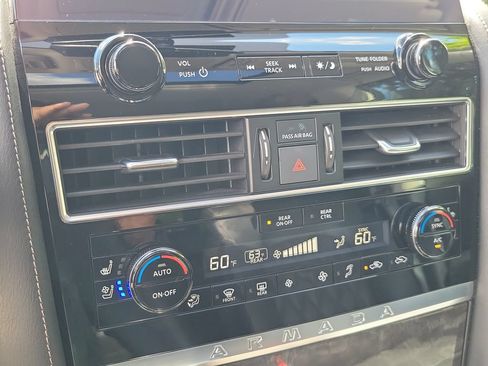 Used 2021 Nissan Armada Platinum w/ Captain's Chairs Package RWD image 37