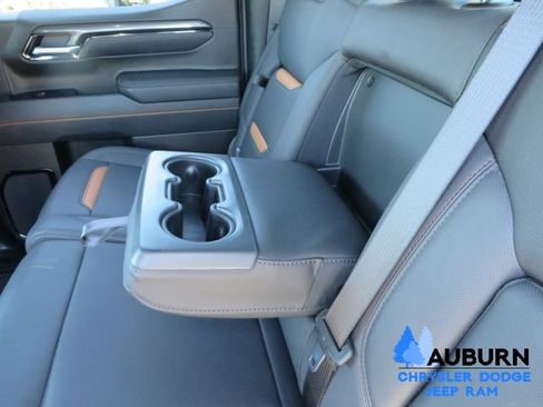 Used 2025 GMC Sierra 1500 AT4 AWD/4WD image 45