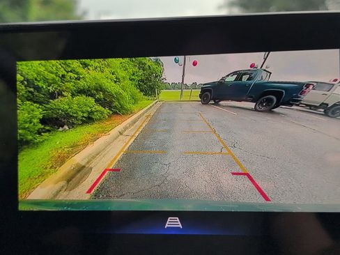 New 2026 Chevrolet Trax LT w/ Driver Confidence Package FWD image 19