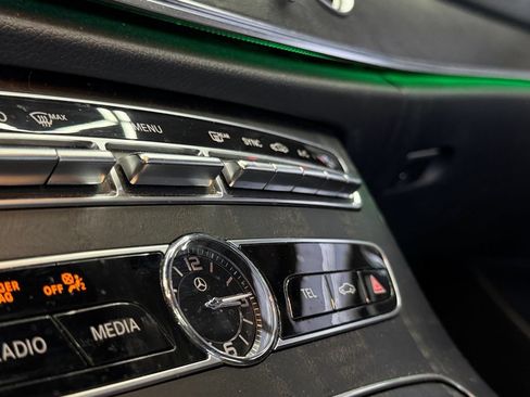 Used 2020 Mercedes-Benz E 350 Sedan image 21