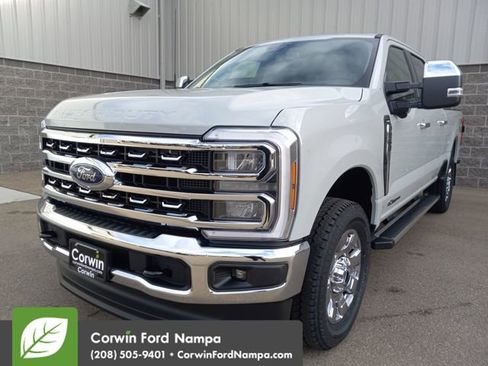 New 2026 Ford F250 Lariat w/ Chrome Package image 7