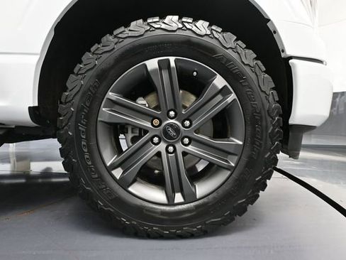 Used 2023 Ford F150 Lariat w/ Equipment Group 502A High AWD/4WD image 18