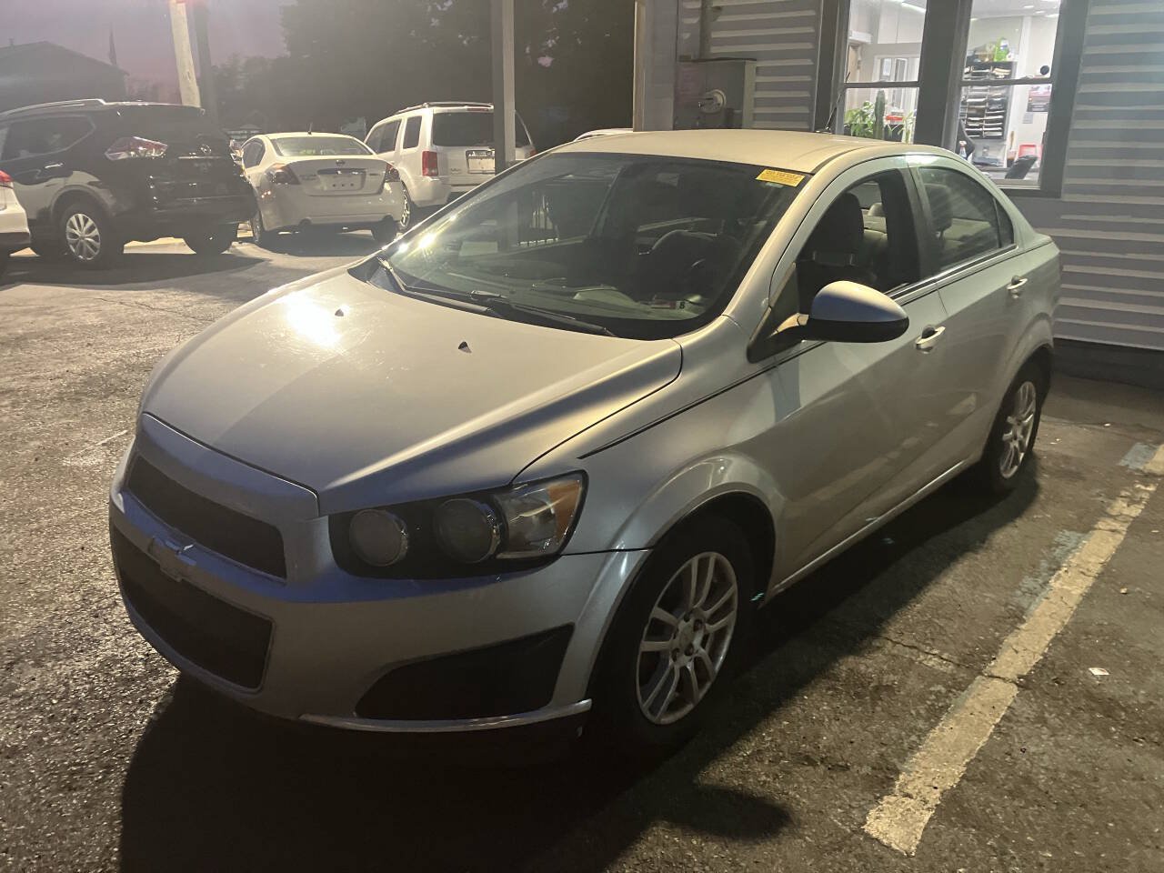 Used 2014 Chevrolet Sonic LT FWD image 2