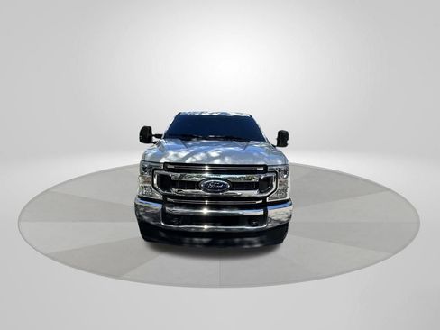Used 2022 Ford F250 XLT image 2