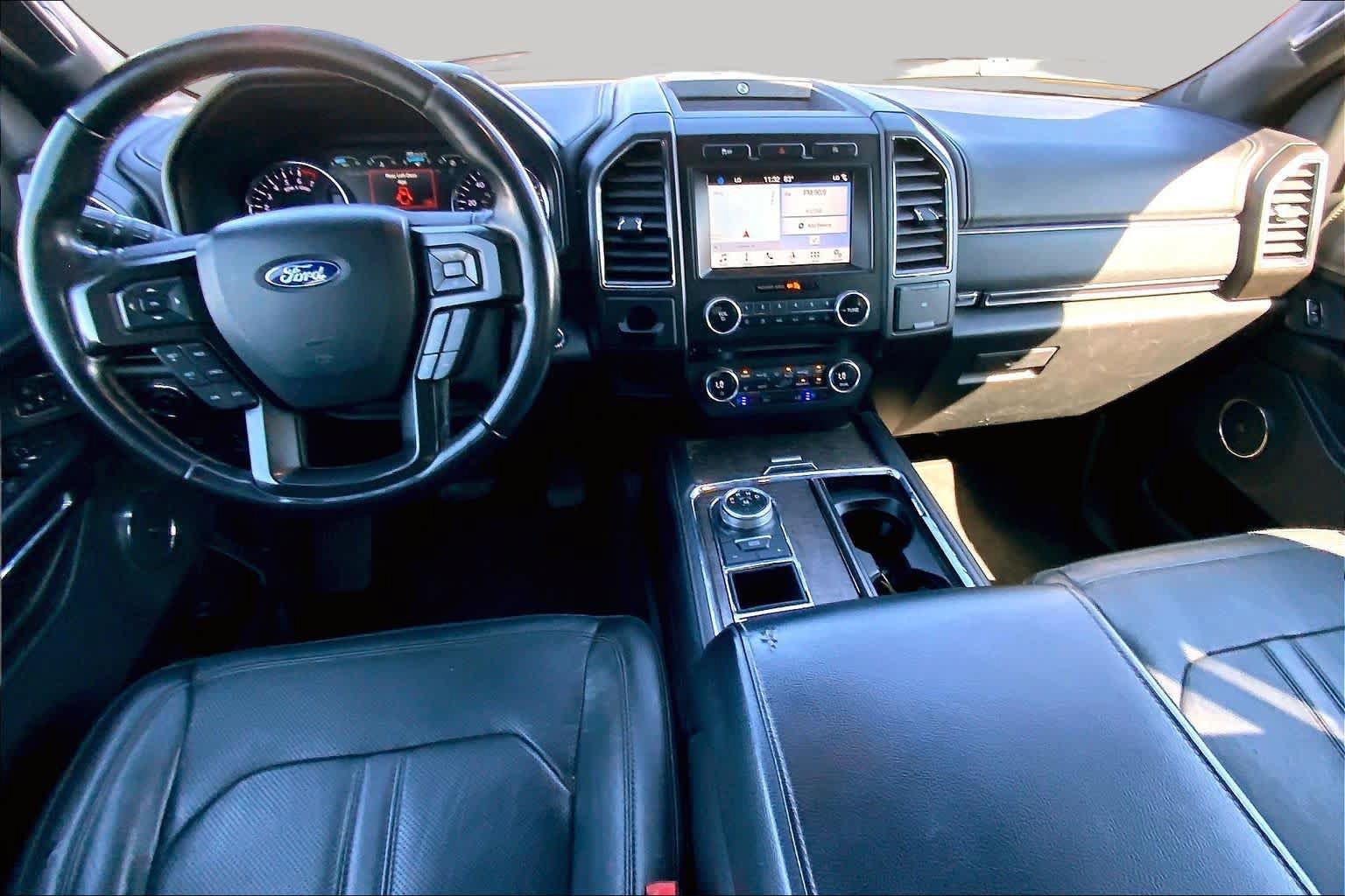 Used 2018 Ford Expedition Max Limited RWD image 16