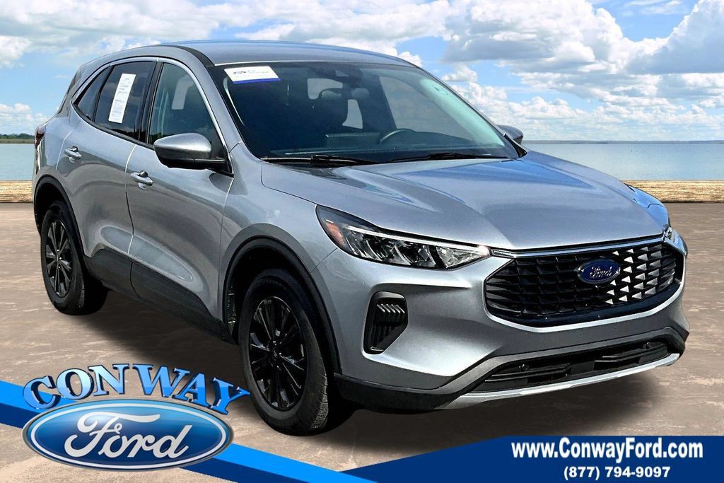 Certified 2023 Ford Escape Active w/ Tech Pack #2 AWD/4WD image 1