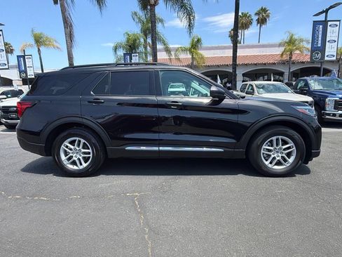Used 2025 Ford Explorer Active RWD image 14