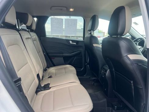 Used 2022 Ford Escape SEL w/ Class II Trailer Tow Package AWD/4WD image 15