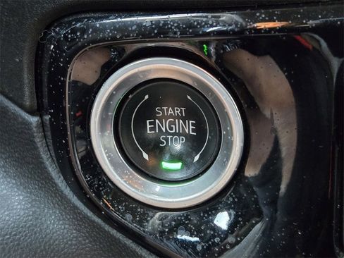 Used 2024 Chevrolet Silverado 2500 LT image 17