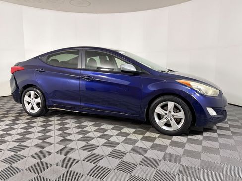 Used 2013 Hyundai Elantra GLS w/ Preferred Pkg image 7