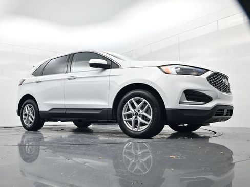 Used 2024 Ford Edge SEL AWD/4WD image 46