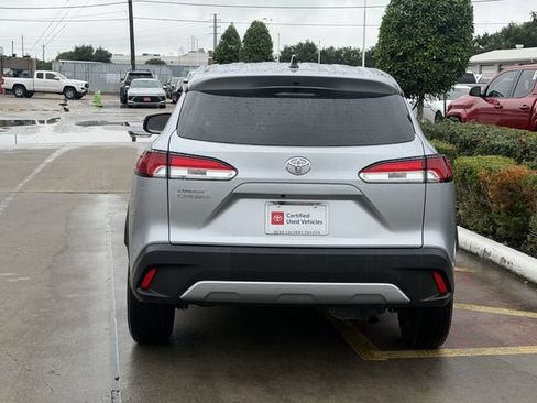 Certified 2025 Toyota Corolla Cross L FWD image 6