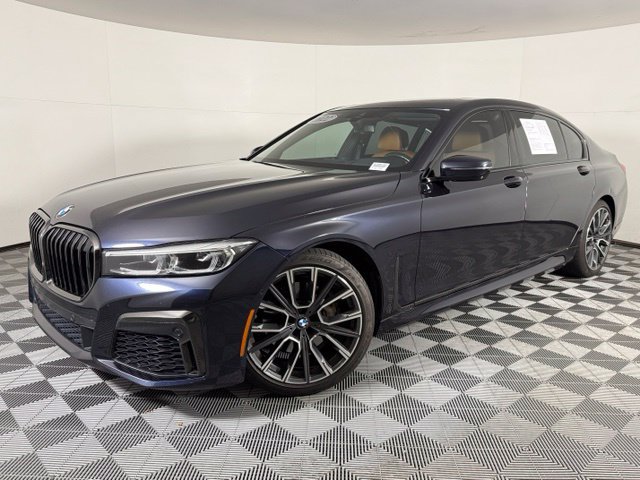Used 2022 BMW 740i w/ M Sport Package RWD image 1