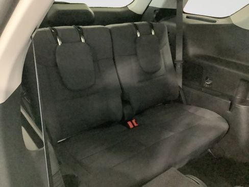 Used 2025 Ford Explorer Active RWD image 21