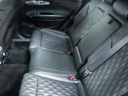 Used 2023 Genesis GV70 3.5T Sport w/ Sport Prestige Package AWD/4WD image 19