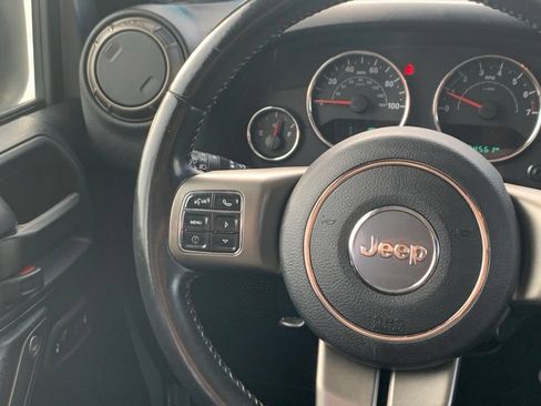 Used 2018 Jeep Wrangler Unlimited Sport AWD/4WD image 8