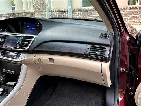 Used 2013 Honda Accord EX-L image 19