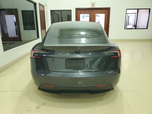Used 2025 Tesla Model 3 Long Range RWD image 5