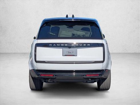 New 2026 Land Rover Range Rover Long Wheelbase SE image 8