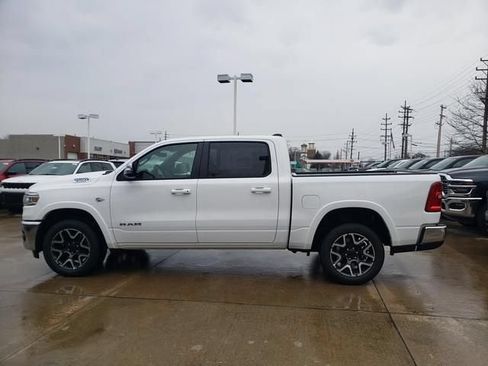 New 2026 RAM 1500 Laramie AWD/4WD image 3