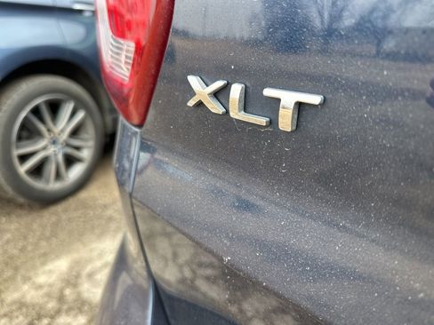 Used 2017 Ford Explorer XLT w/ Equipment Group 202A image 12