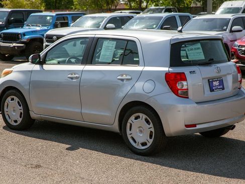 Used 2010 Scion xD FWD image 7