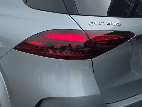 Certified 2026 Mercedes-Benz GLE 450 4MATIC image 11