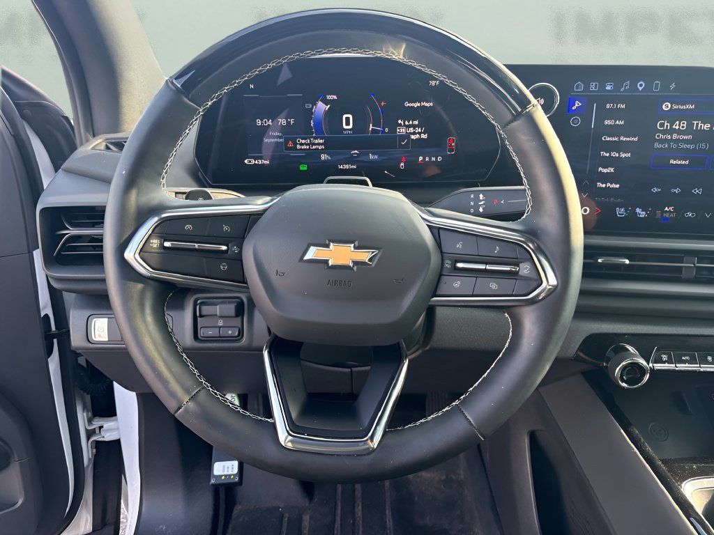 Used 2026 Chevrolet Silverado EV LT AWD/4WD image 13