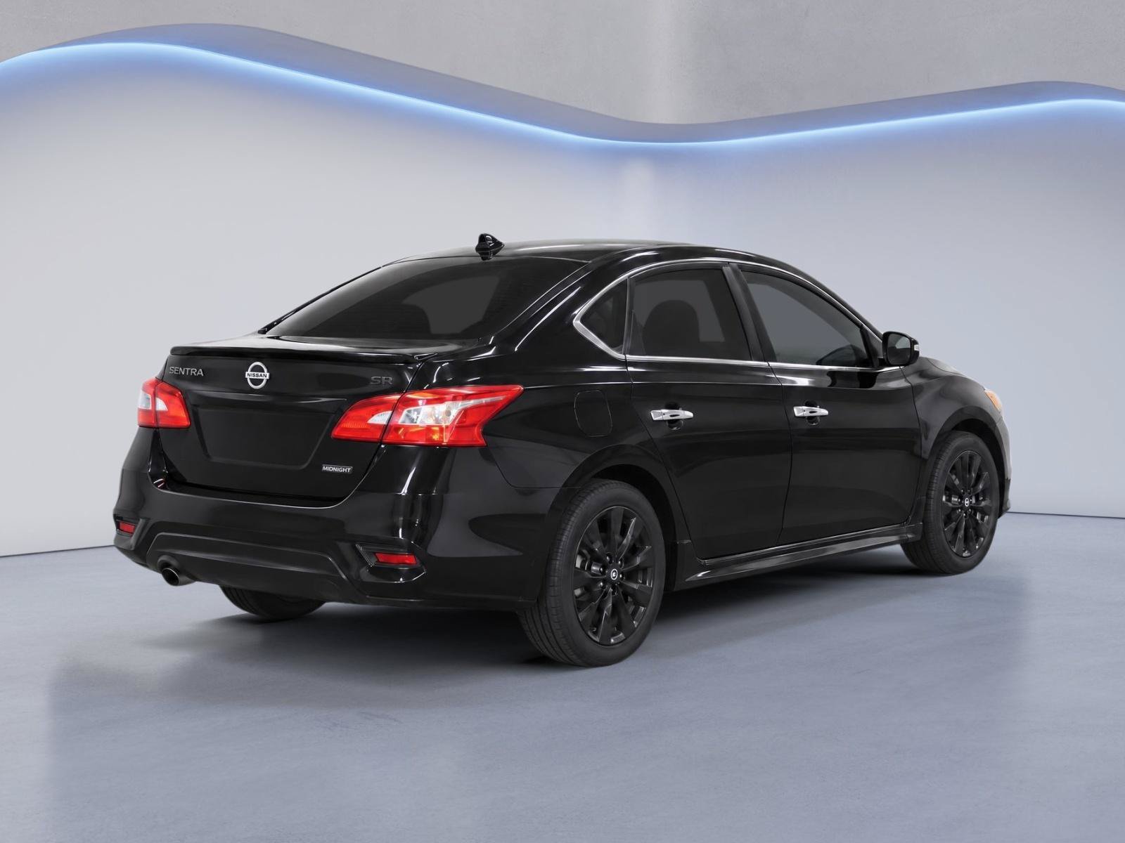 Used 2018 Nissan Sentra SR w/ SR Midnight Edition Package FWD image 3