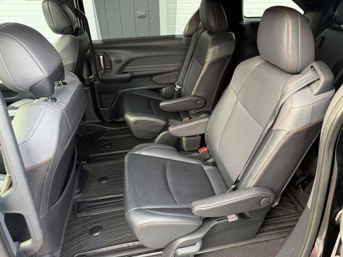 Used 2021 Toyota Sienna XSE w/ XSE Plus Package AWD/4WD image 10