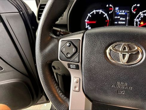 Used 2020 Toyota 4Runner SR5 Premium RWD image 14