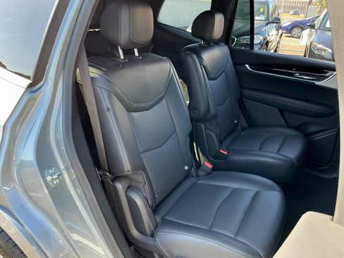 Used 2025 Cadillac XT6 Premium Luxury FWD image 20