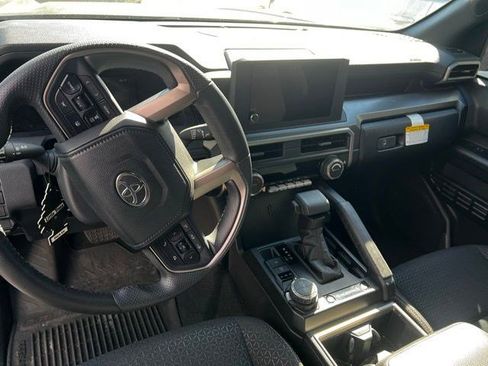 Used 2025 Toyota 4Runner SR5 image 8
